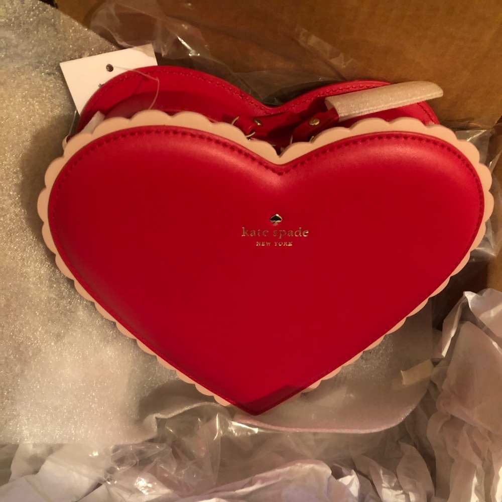 New with tags Kate spade heart bag